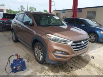  Salvage Hyundai TUCSON