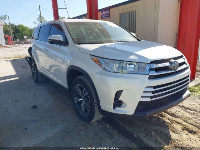  Salvage Toyota Highlander