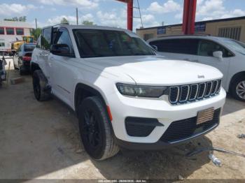  Salvage Jeep Grand Cherokee