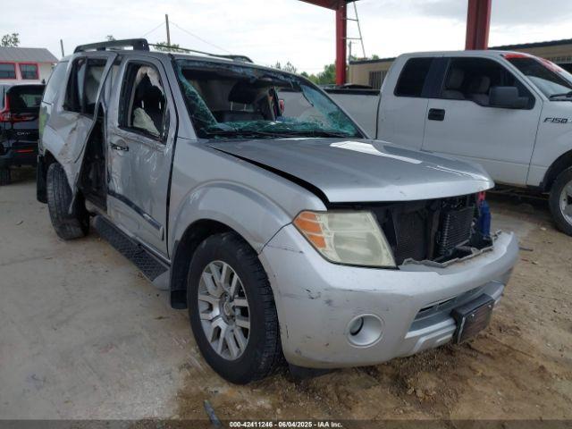  Salvage Nissan Pathfinder