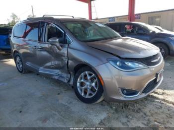  Salvage Chrysler Pacifica