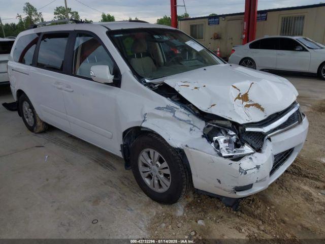  Salvage Kia Sedona