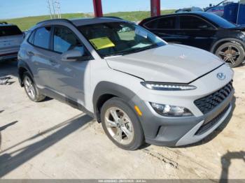  Salvage Hyundai KONA