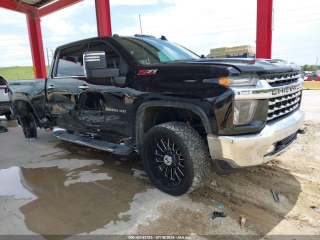  Salvage Chevrolet Silverado 2500