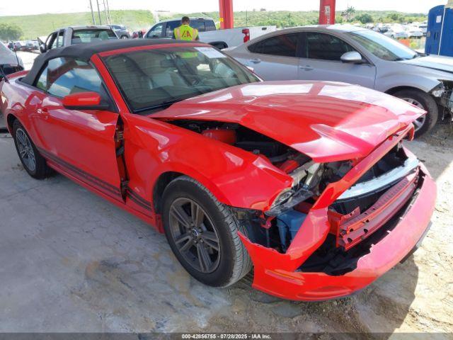  Salvage Ford Mustang