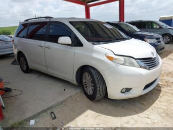  Salvage Toyota Sienna