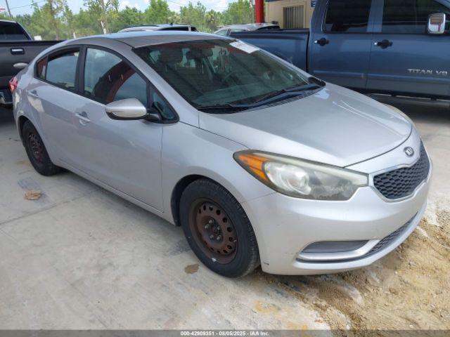  Salvage Kia Forte