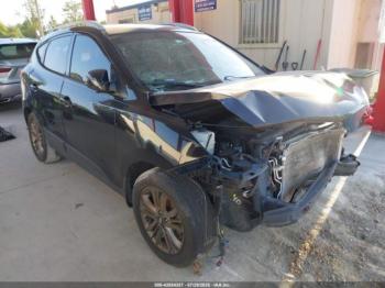  Salvage Hyundai TUCSON