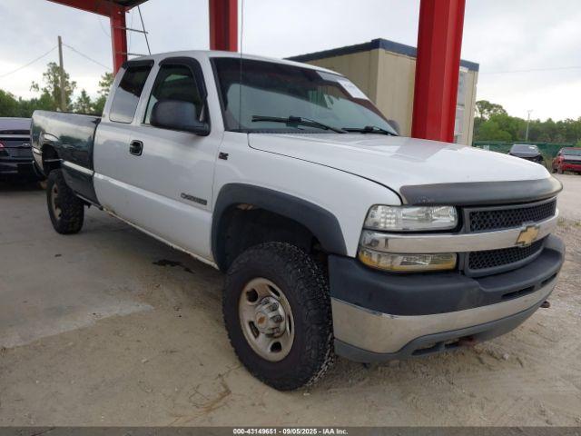  Salvage Chevrolet Silverado 2500