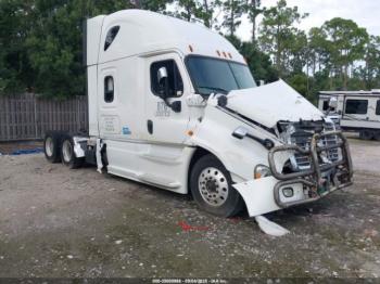  Salvage Freightliner Cascadia 125