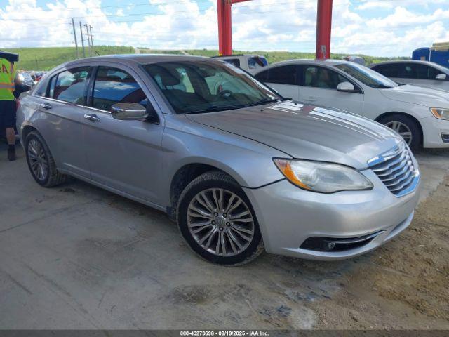  Salvage Chrysler 200