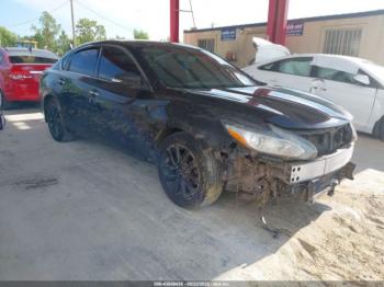  Salvage Nissan Altima