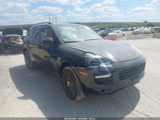  Salvage Porsche Cayenne