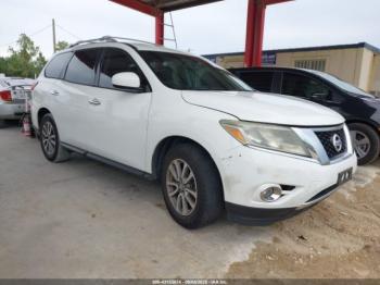  Salvage Nissan Pathfinder