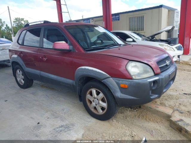  Salvage Hyundai TUCSON