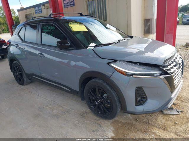  Salvage Nissan Kicks