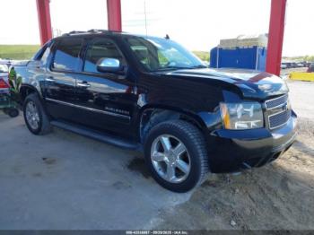  Salvage Chevrolet Avalanche 1500