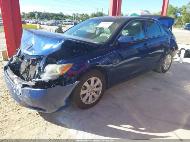 Toyota Camry Xle V6 Image 4