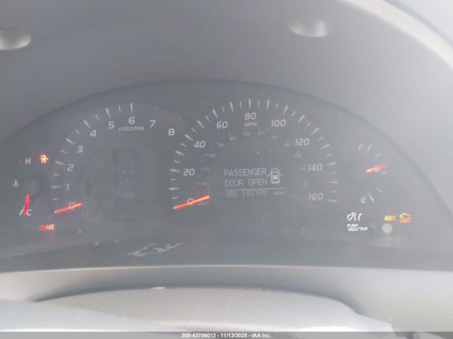 Toyota Camry Xle V6 Image 9