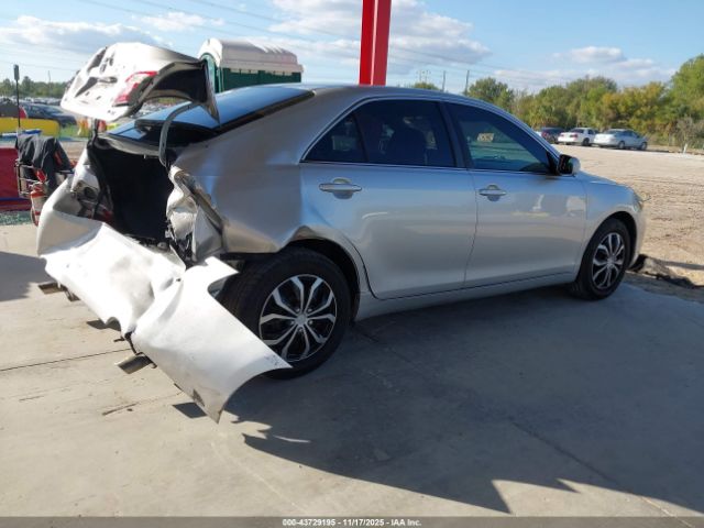 Toyota Camry Le V6 Image 7