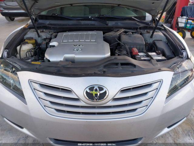 Toyota Camry Le V6 Image 14