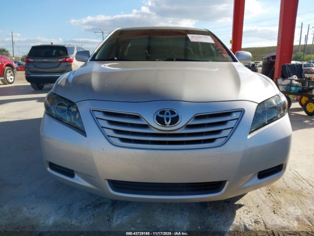 Toyota Camry Le V6 Image 8