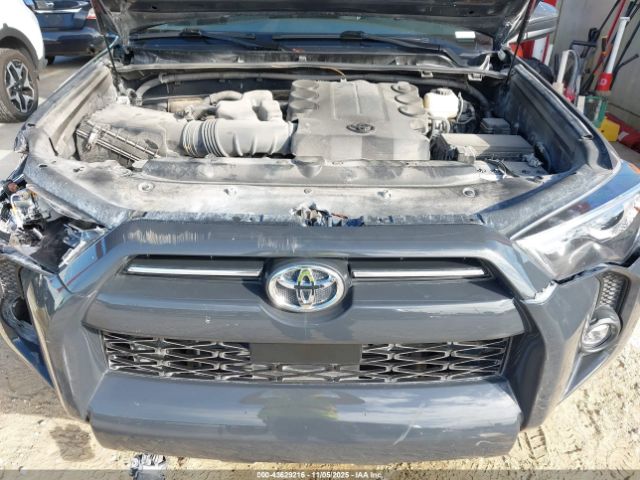 Toyota 4Runner Sr5 Image 9
