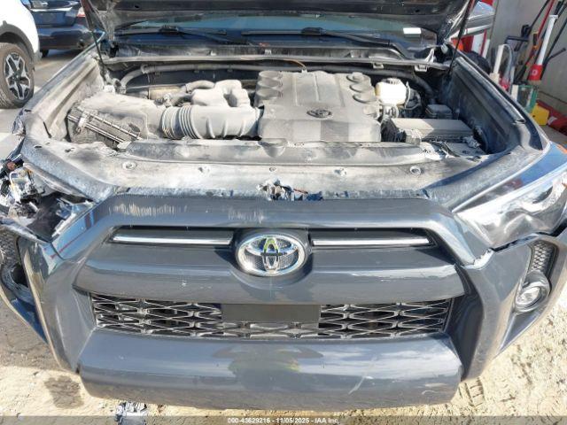 Toyota 4Runner Sr5 Image 9