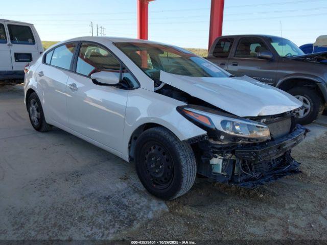  Salvage Kia Forte