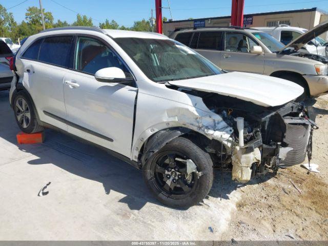  Salvage Kia Niro
