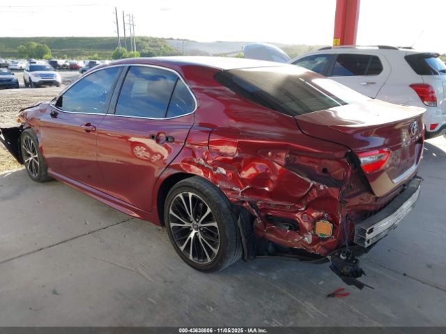 Toyota Camry Se Image 9