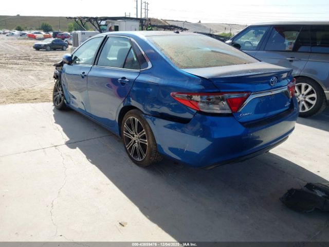 Toyota Camry Se Image 3