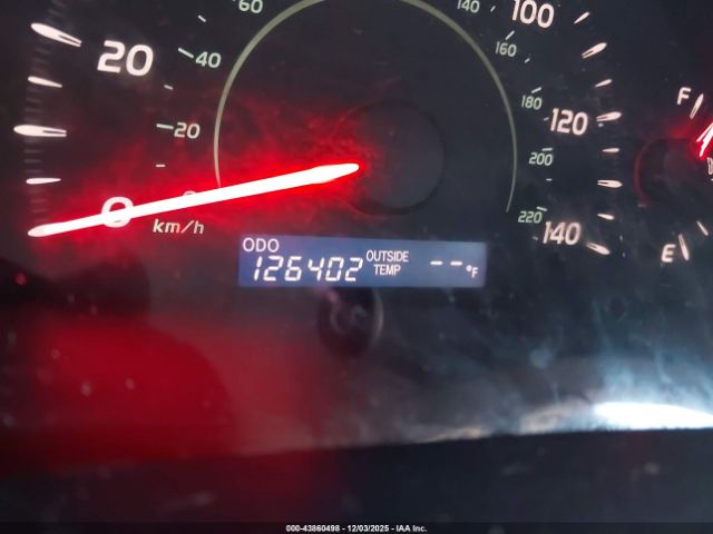 Toyota Camry Le Image 3