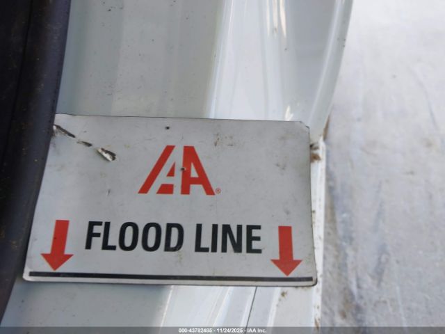 Mercedes-Benz Cla-class 4matic Image 8