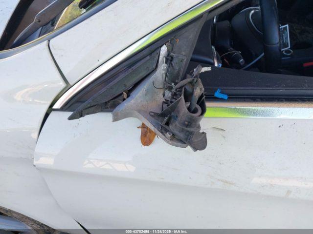 Mercedes-Benz Cla-class 4matic Image 2