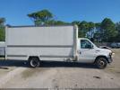 Ford E-350 Image 13