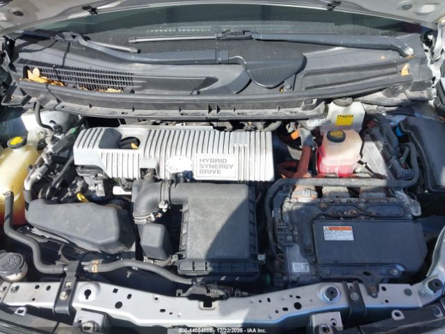 Toyota Prius Two Image 7