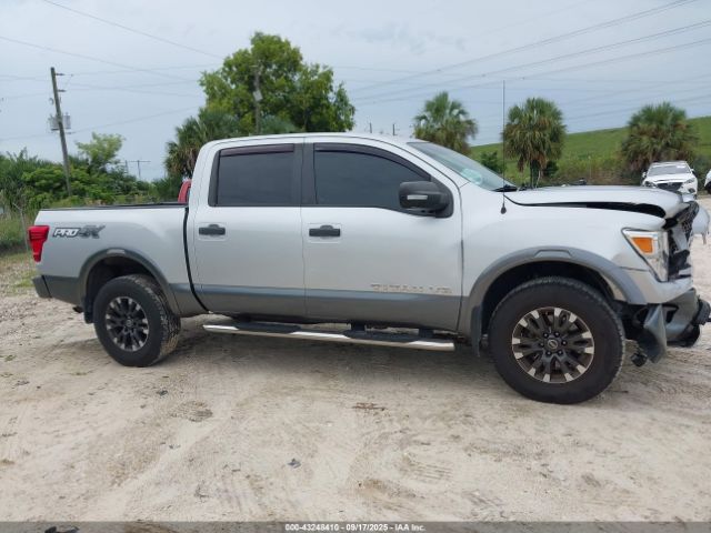 Nissan Titan Pro-4x Image 4