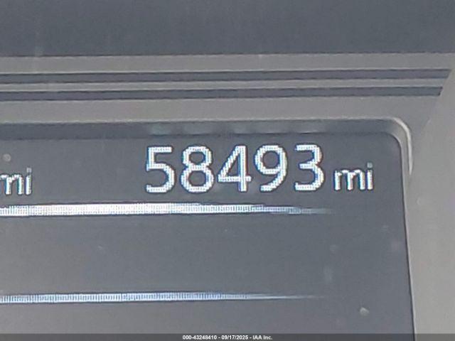 Nissan Titan Pro-4x Image 3