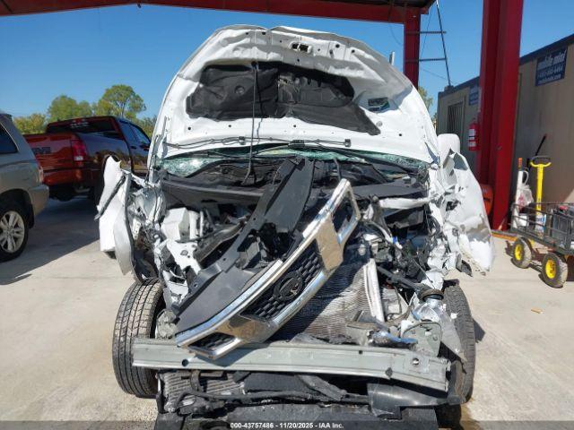 Nissan Nv Sv Image 8