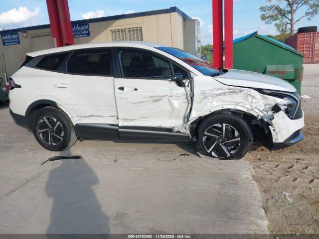 Kia Sportage Lx Image 3