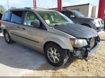 Salvage Chrysler Town & Country