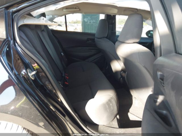 Toyota Corolla Le Image 5