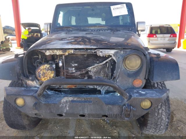 Jeep Wrangler Sahara Image 11