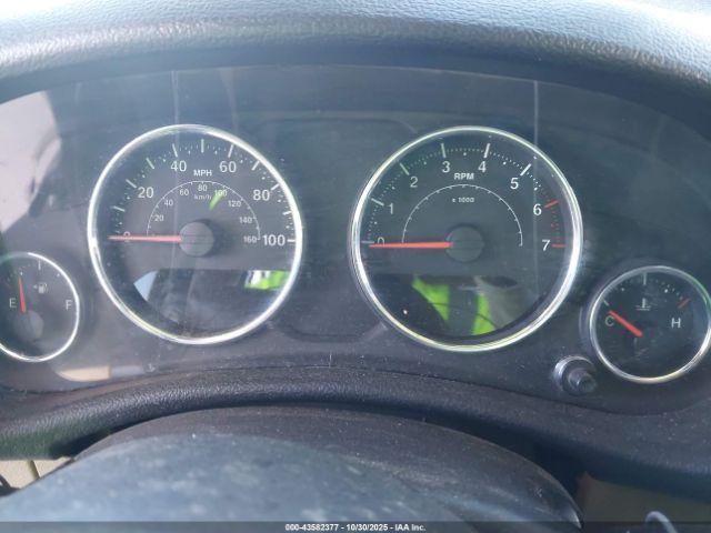 Jeep Wrangler Sahara Image 5