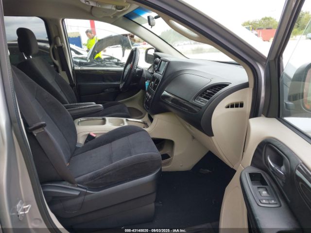 Dodge Grand Caravan Sxt Image 4