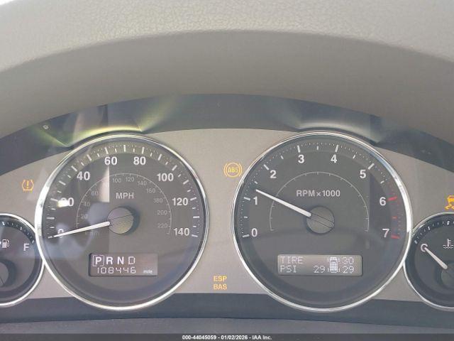 Jeep Grand Cherokee Overland Image 11