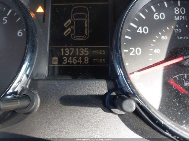 Nissan Rogue S Image 12