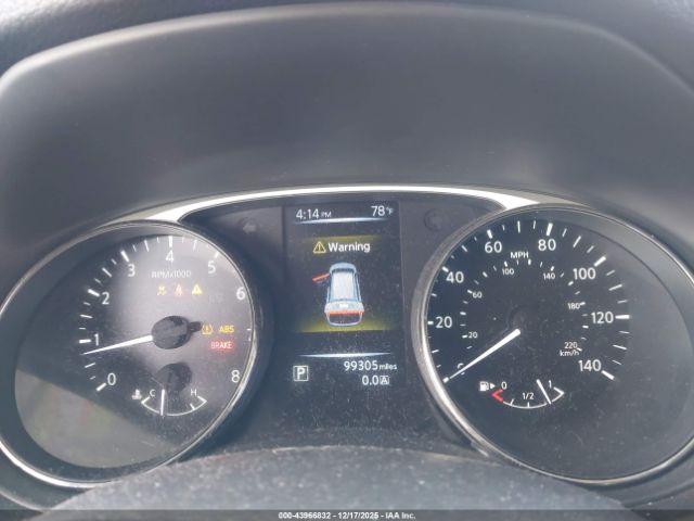 Nissan Rogue S Image 11