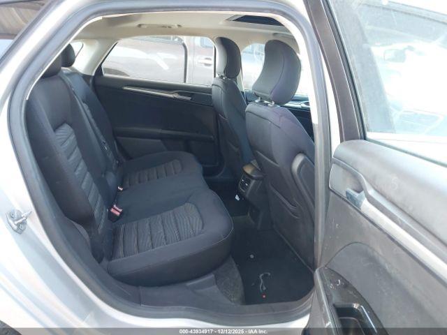 Ford Fusion Se Image 4